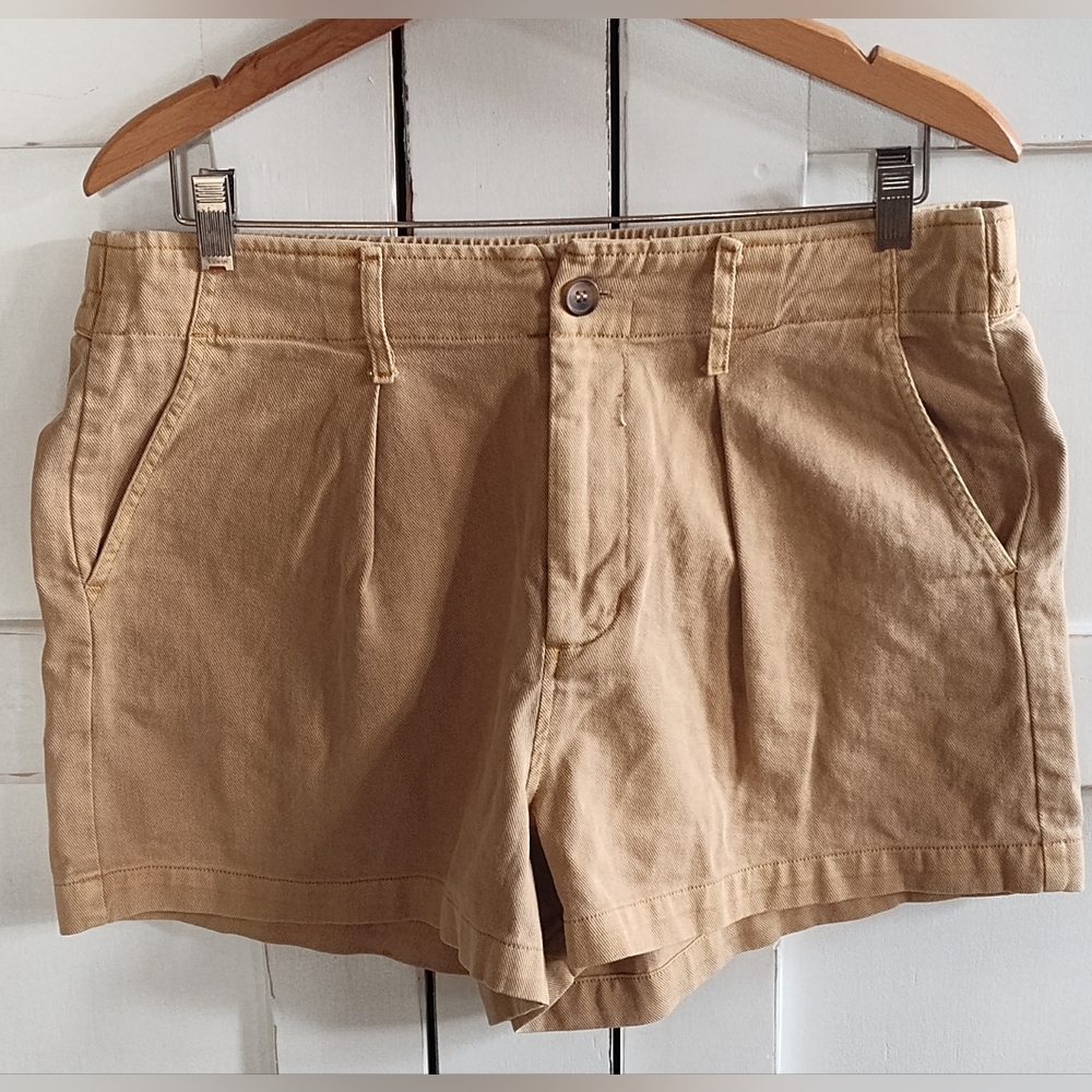 NWT Double Zero Men's Khaki Tan Lightweight Denim Pleated Shorts | Medium